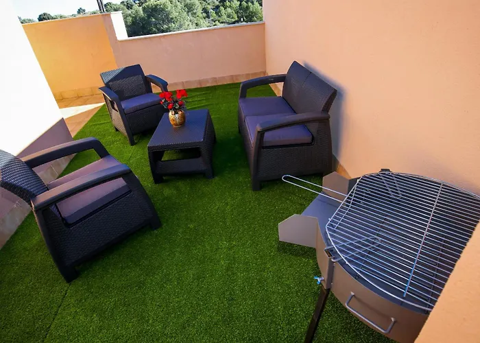 Duplex New Planet Costa Dorada סאלו